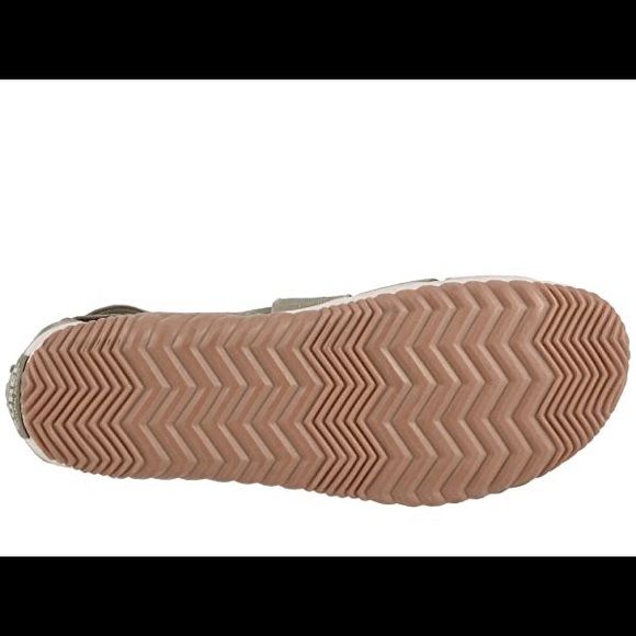 SOREL Out N AboutPlus Strap sandal NIB